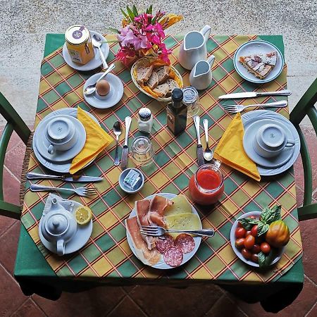 Agriturismo Al Podere Di Rosa Lucca Eksteriør bilde